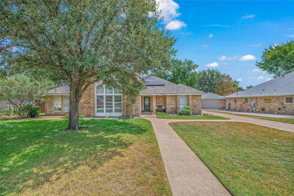 2307 W Briargate Drive Bryan, TX 77802