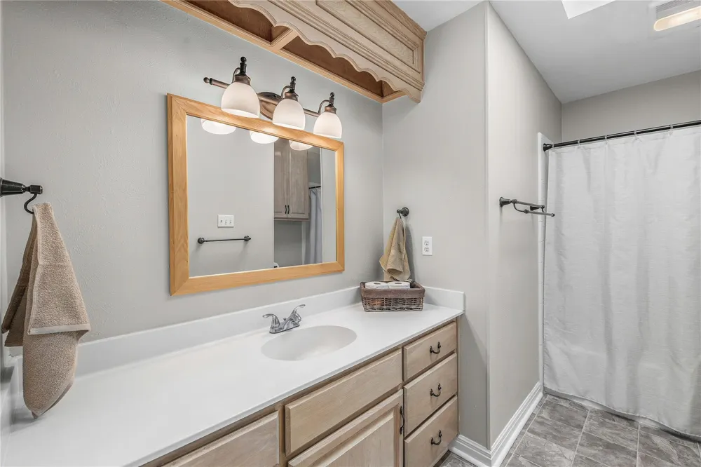 2307 W Briargate Drive Bryan, TX 77802