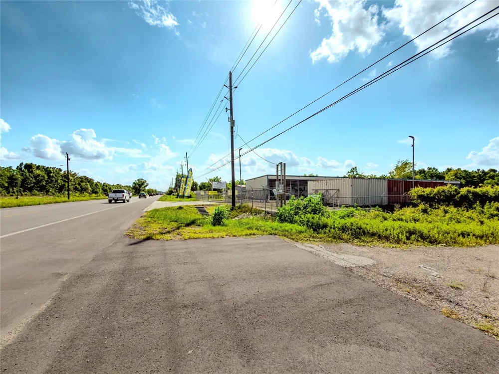 12931 Fm 1960 Road Huffman, TX 77336