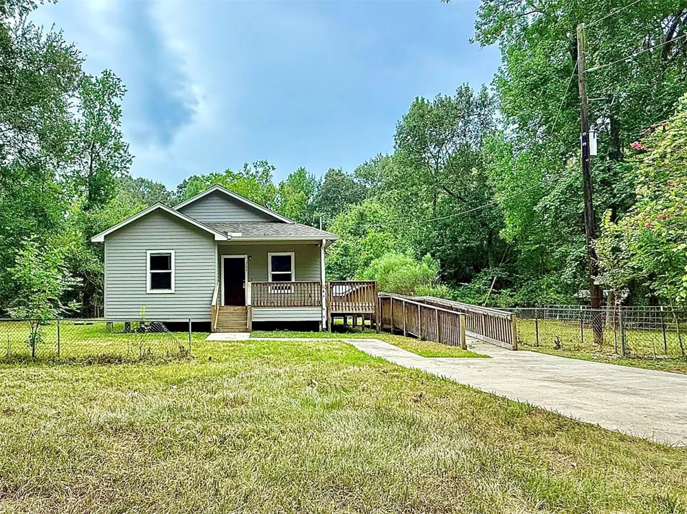 786 County Road 6763 Dayton, TX 77535