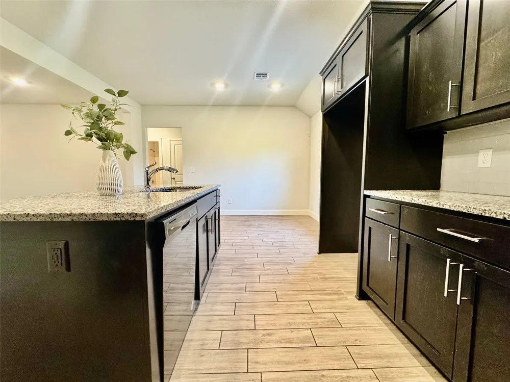 8713 63rd East Avenue Owasso, OK 74055
