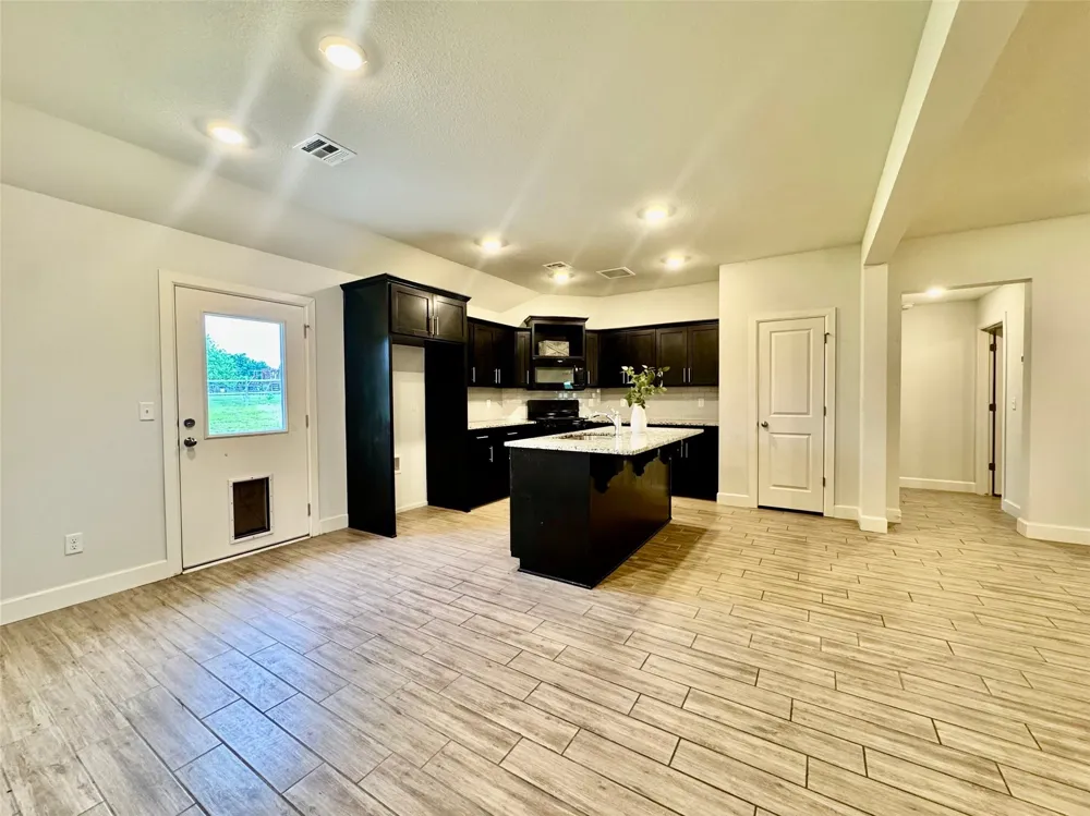 8713 63rd East Avenue Owasso, OK 74055