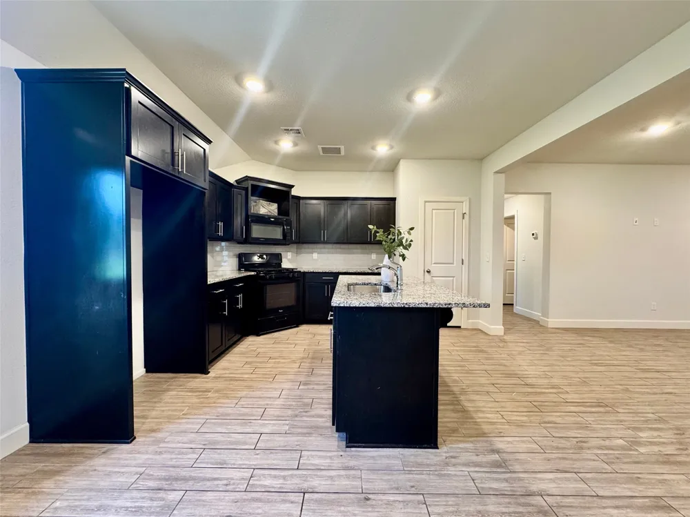 8713 63rd East Avenue Owasso, OK 74055