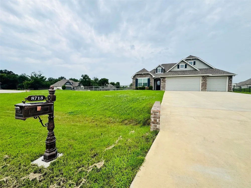 8713 63rd East Avenue Owasso, OK 74055