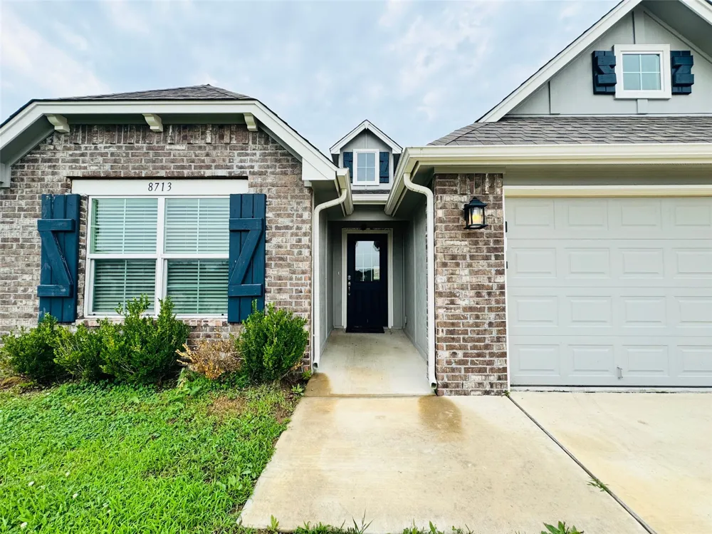8713 63rd East Avenue Owasso, OK 74055