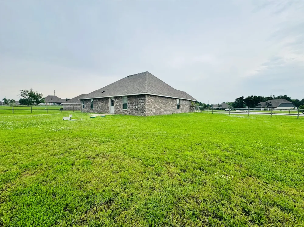 8713 63rd East Avenue Owasso, OK 74055