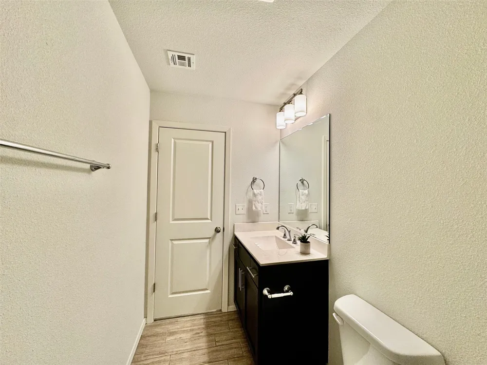 8713 63rd East Avenue Owasso, OK 74055