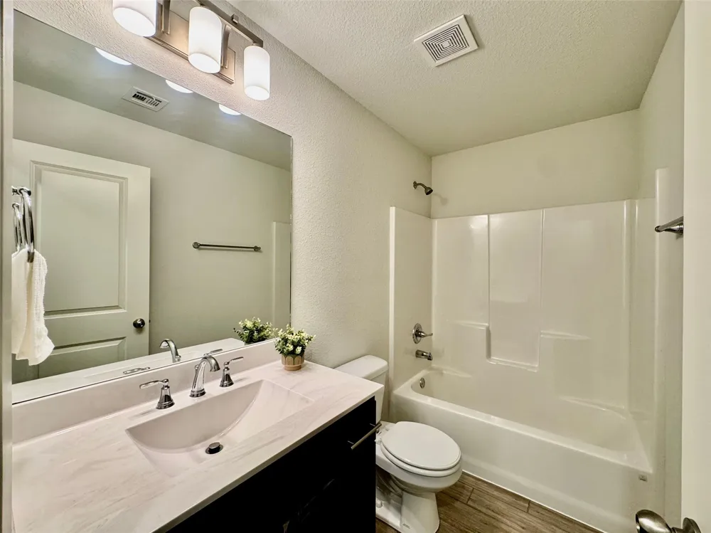 8713 63rd East Avenue Owasso, OK 74055