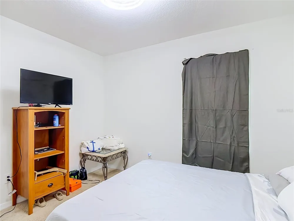5911 SHINGLE CREEK ROAD Lakeland, FL 33811