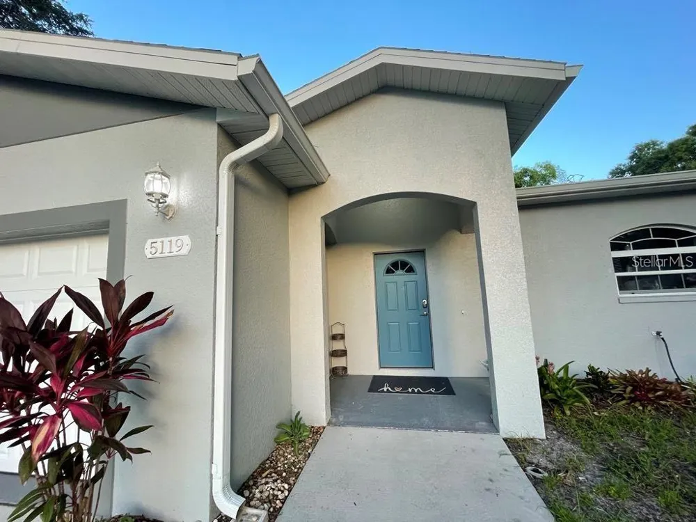 5119 RILMA AVENUE Sarasota, FL 34234