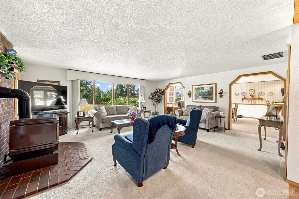 3328 124th Avenue Ct E Edgewood, WA 98372