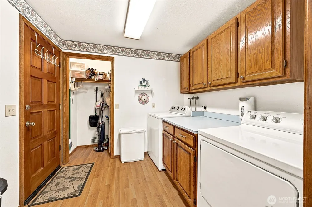 3328 124th Avenue Ct E Edgewood, WA 98372