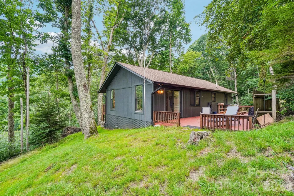 673 Chestnut Lane Mars Hill, NC 28754