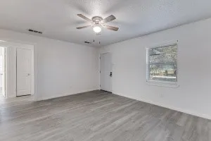 12900 Quail Drive Balch Springs, TX 75180