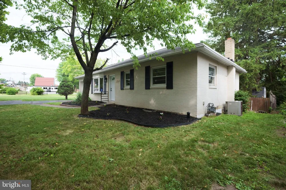 1020 HANOVER ROAD York, PA 17408