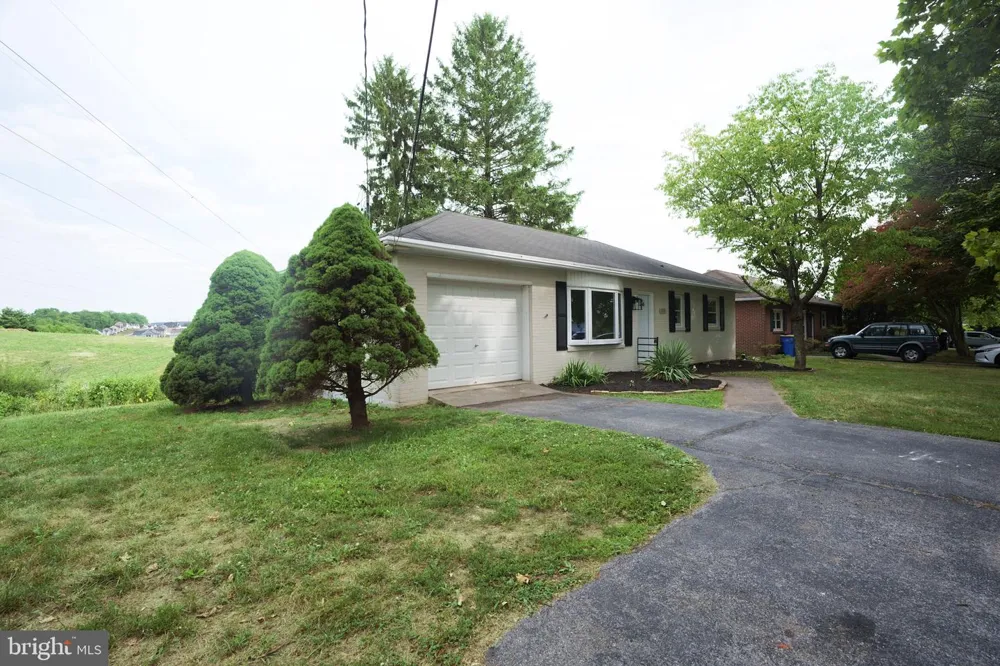 1020 HANOVER ROAD York, PA 17408
