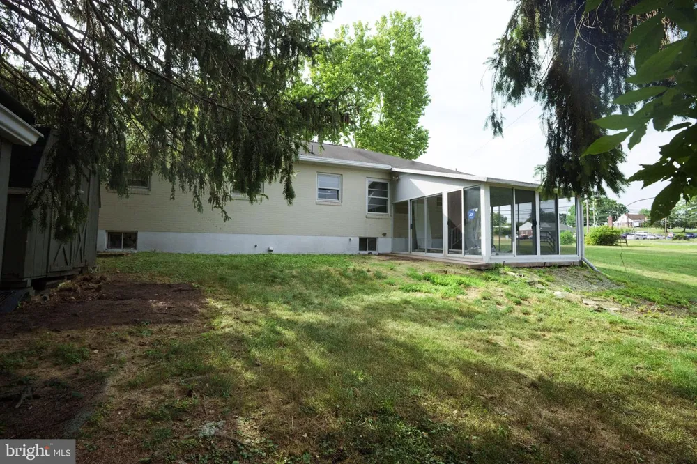 1020 HANOVER ROAD York, PA 17408