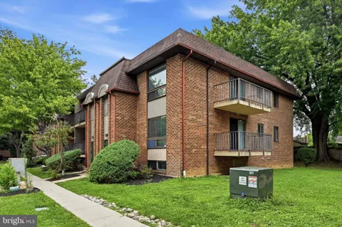 822 PUTNAM BOULEVARD #822-B