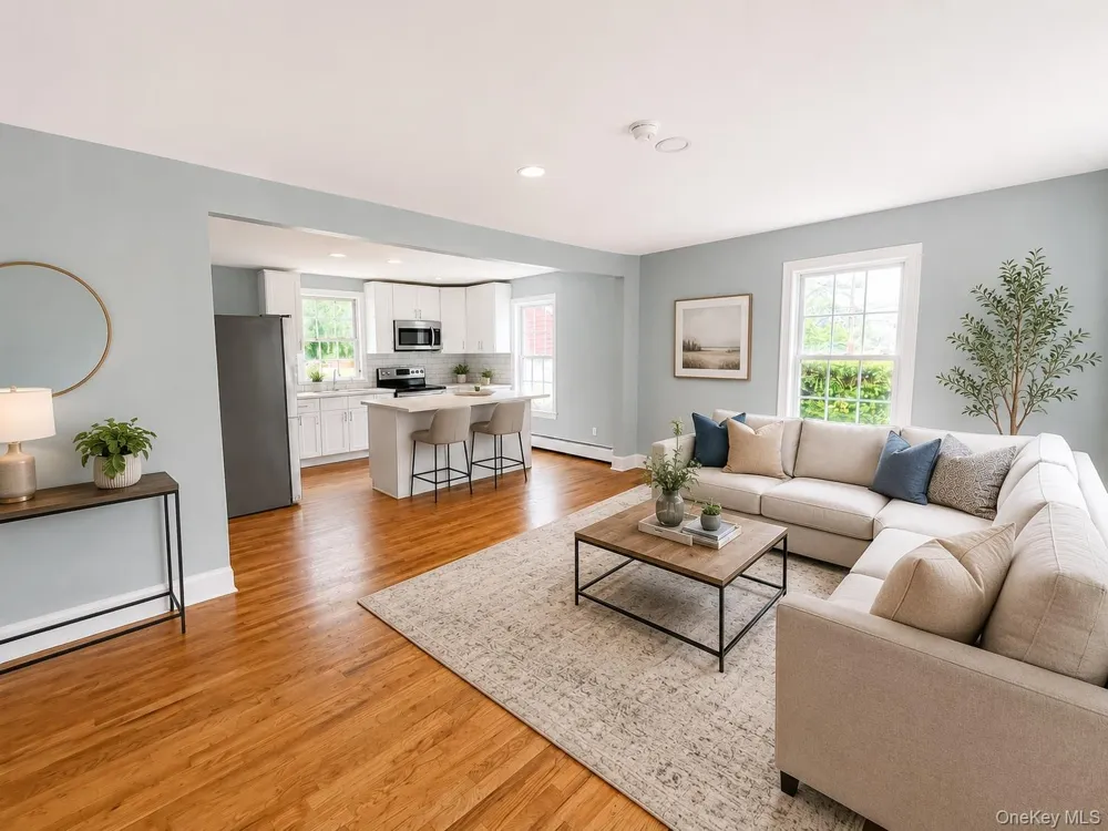 806 Mount Avenue Wyandanch, NY 11798