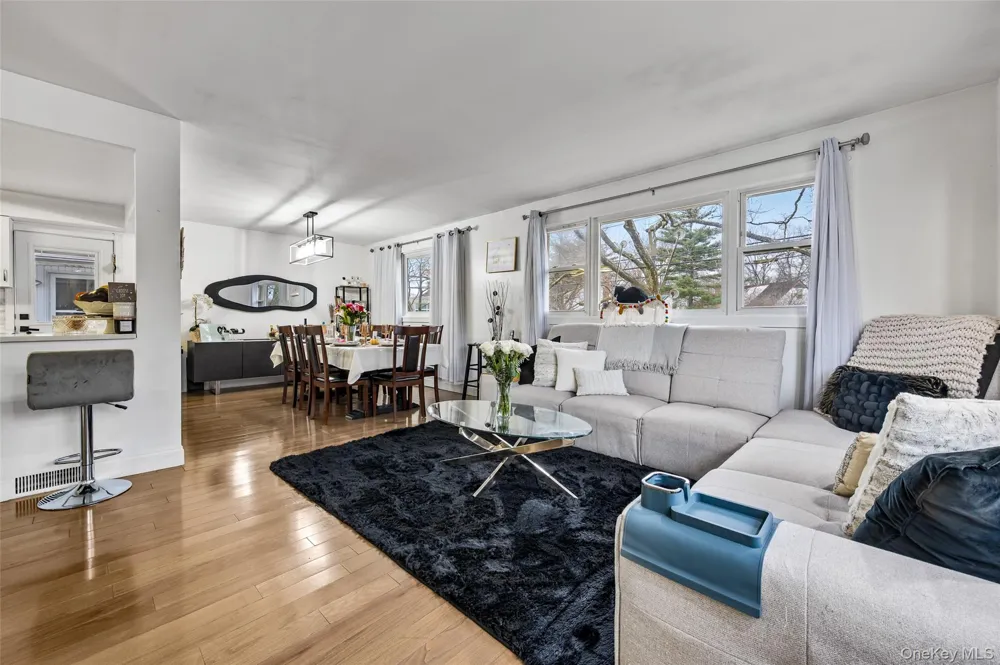 1016 Westwood Road Woodmere, NY 11598