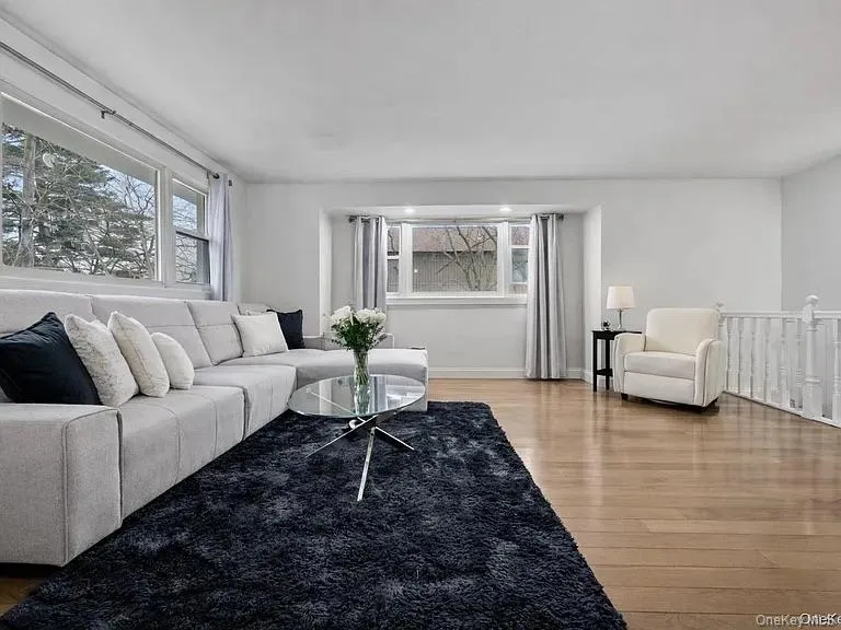 1016 Westwood Road Woodmere, NY 11598