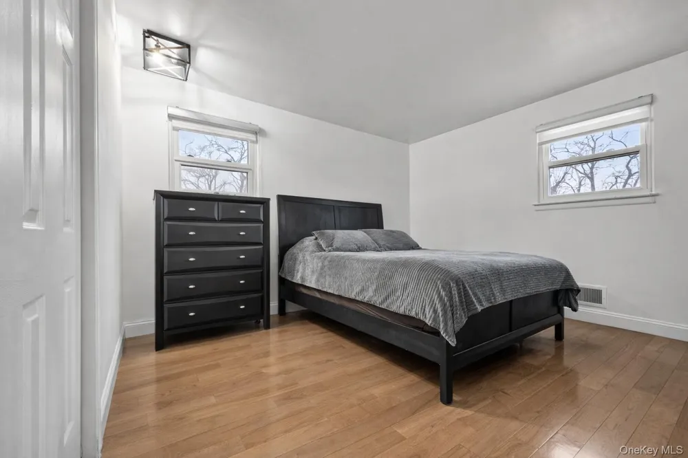 1016 Westwood Road Woodmere, NY 11598
