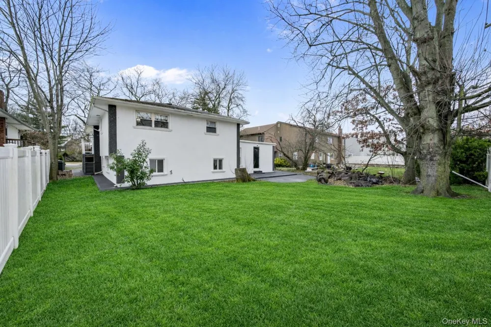 1016 Westwood Road Woodmere, NY 11598