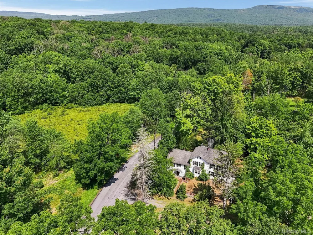 148 Quannacut Road Pine Bush, NY 12566