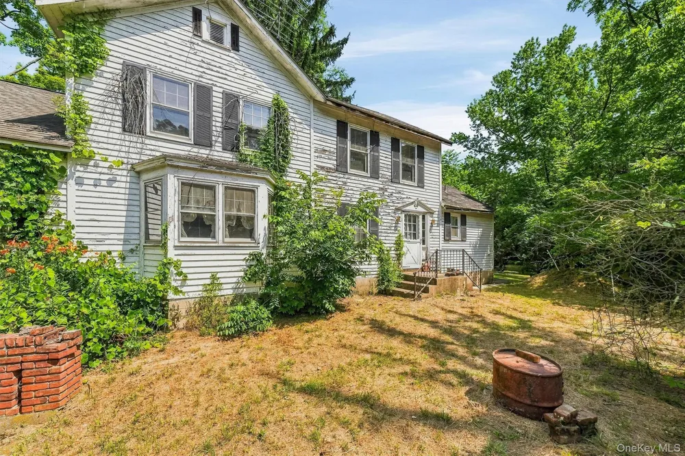 148 Quannacut Road Pine Bush, NY 12566