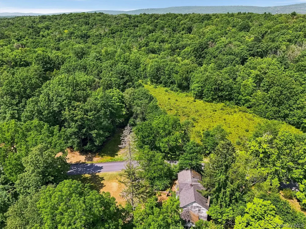 148 Quannacut Road Pine Bush, NY 12566