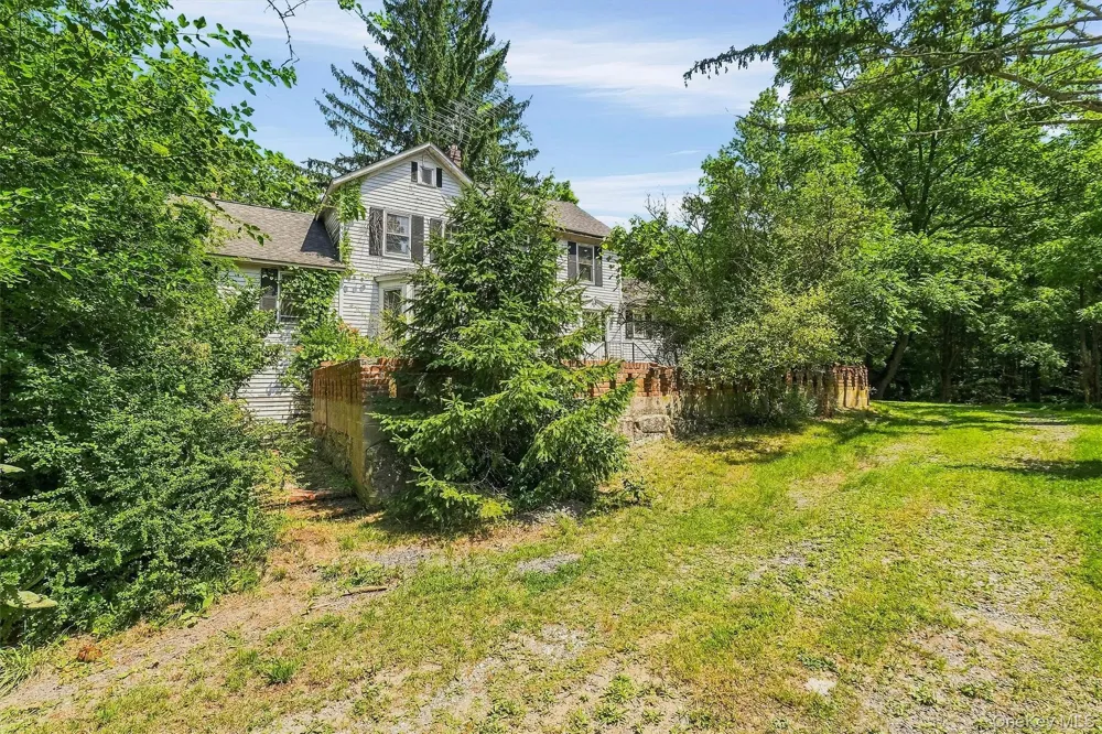 148 Quannacut Road Pine Bush, NY 12566