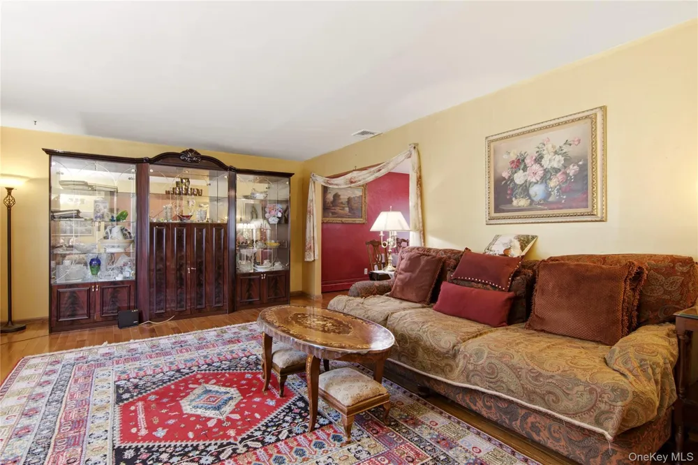 22 Clymer Street Port Jefferson Station, NY 11776