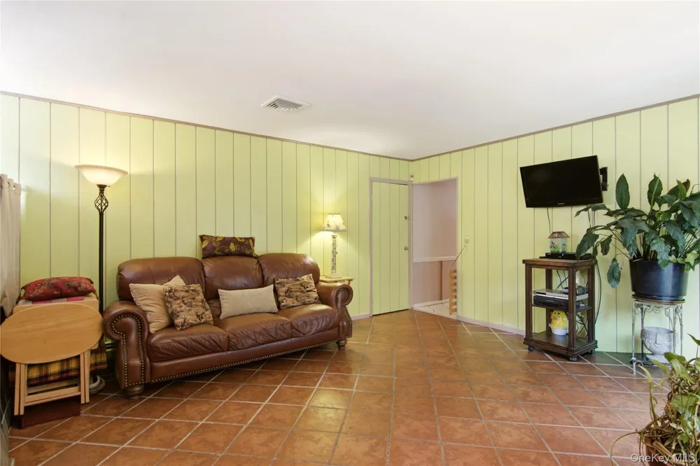 22 Clymer Street Port Jefferson Station, NY 11776