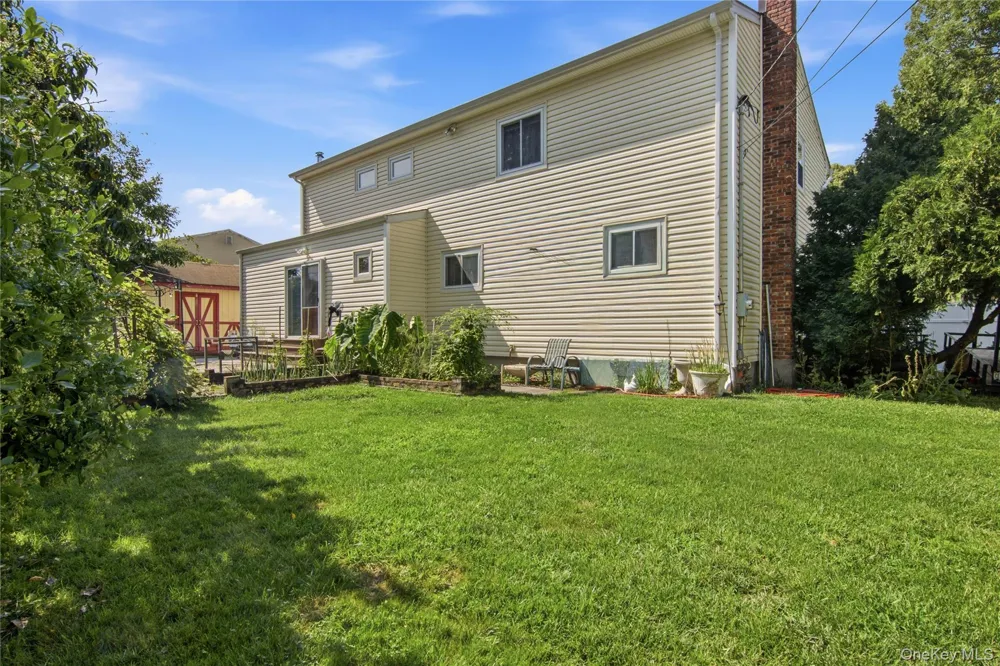 22 Clymer Street Port Jefferson Station, NY 11776