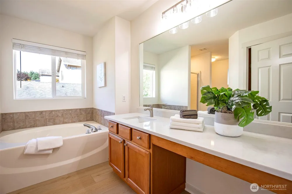 36517 SE Forest Street Snoqualmie, WA 98065