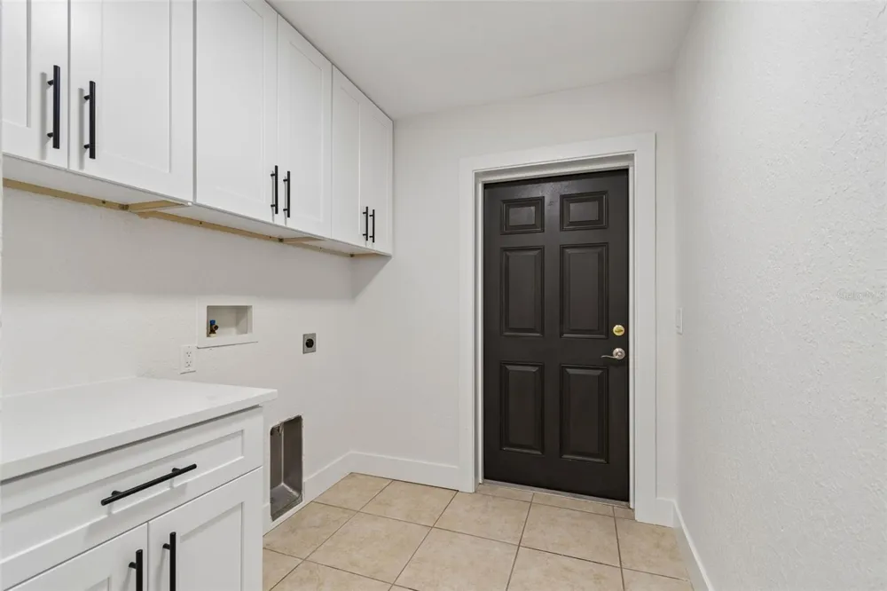 2853 35TH AVENUE St Petersburg, FL 33713