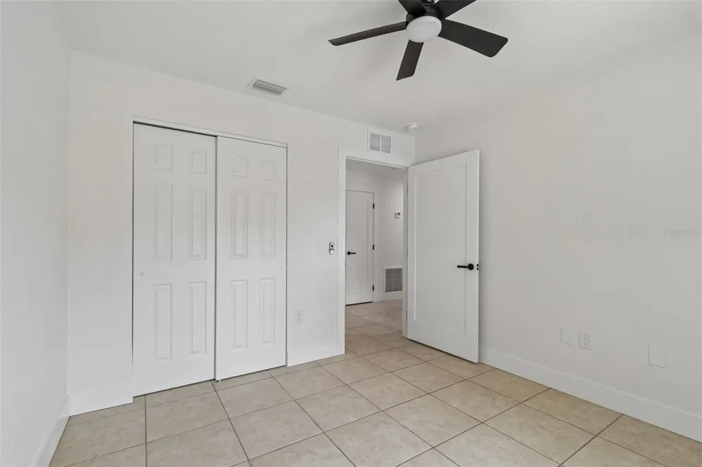 2853 35TH AVENUE St Petersburg, FL 33713