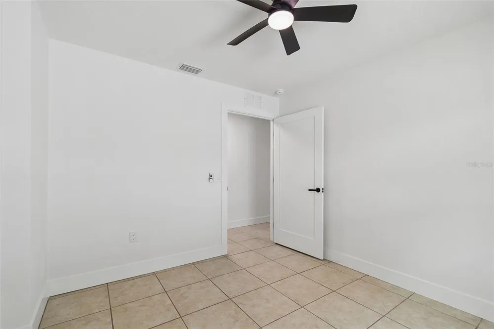 2853 35TH AVENUE St Petersburg, FL 33713
