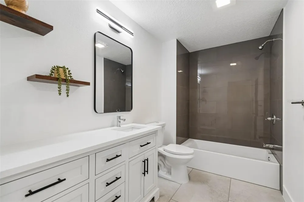 2853 35TH AVENUE St Petersburg, FL 33713