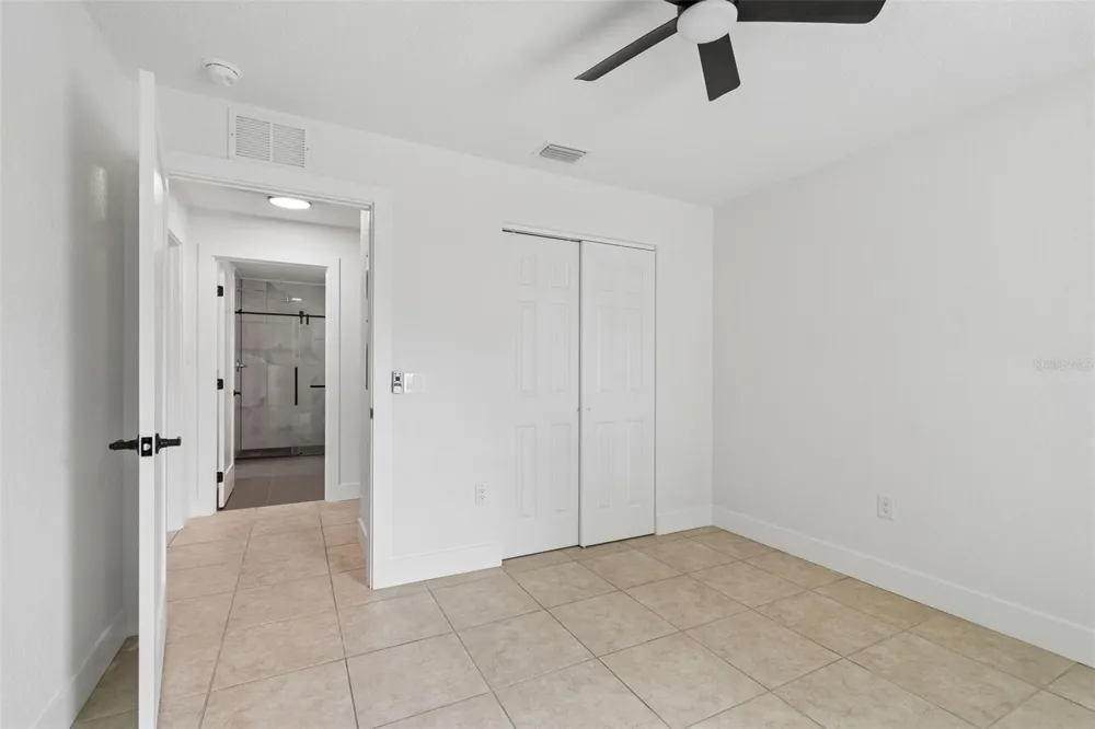 2853 35TH AVENUE St Petersburg, FL 33713