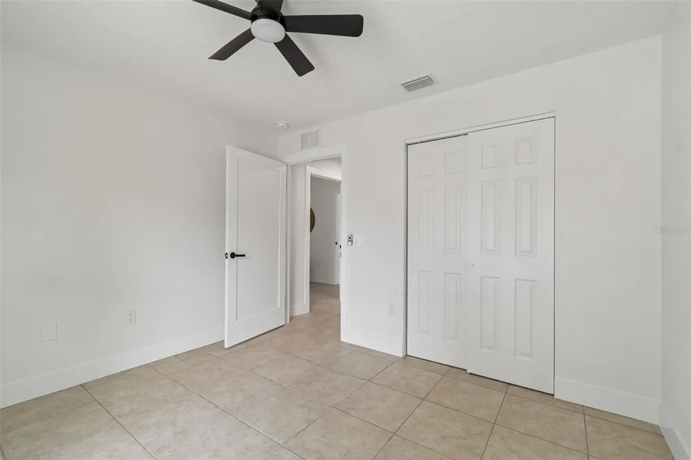 2853 35TH AVENUE St Petersburg, FL 33713