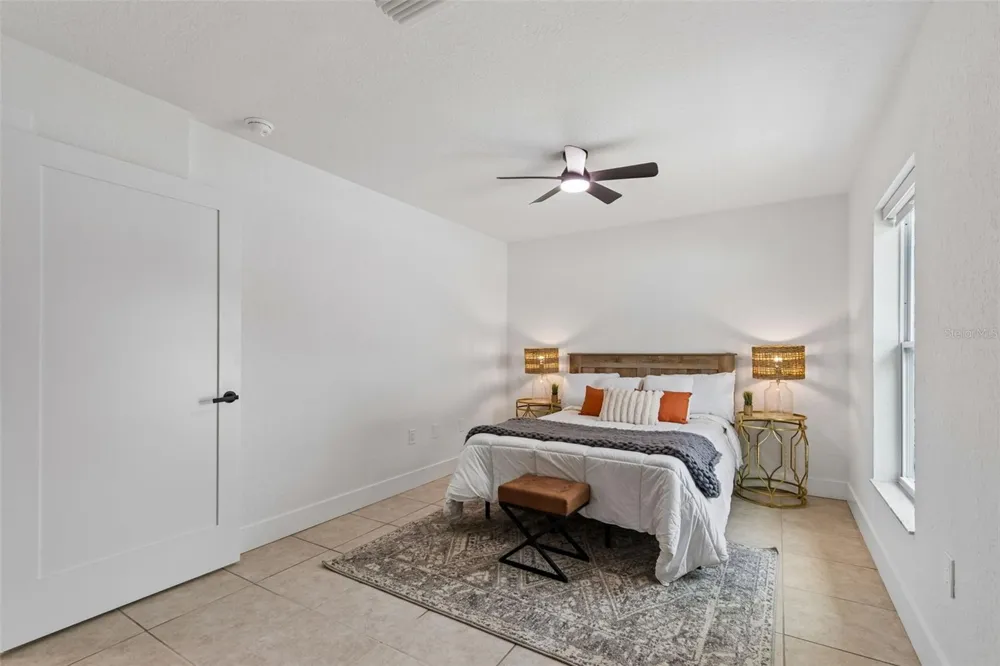 2853 35TH AVENUE St Petersburg, FL 33713