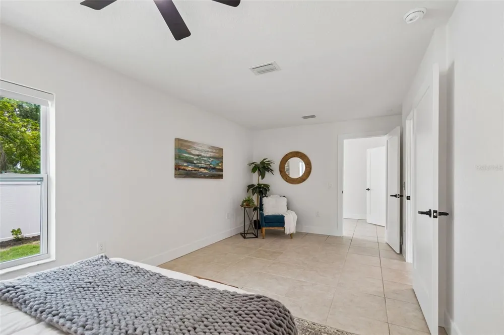 2853 35TH AVENUE St Petersburg, FL 33713