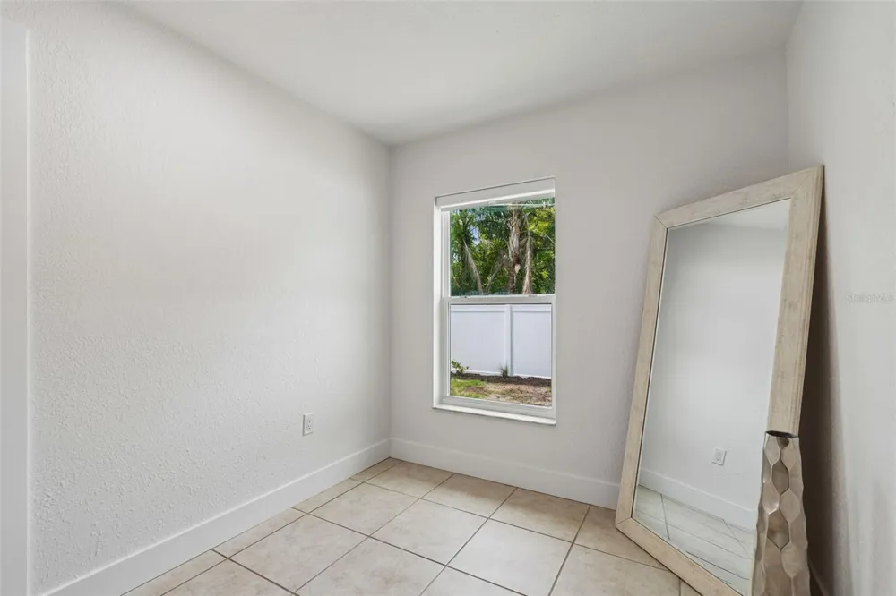 2853 35TH AVENUE St Petersburg, FL 33713