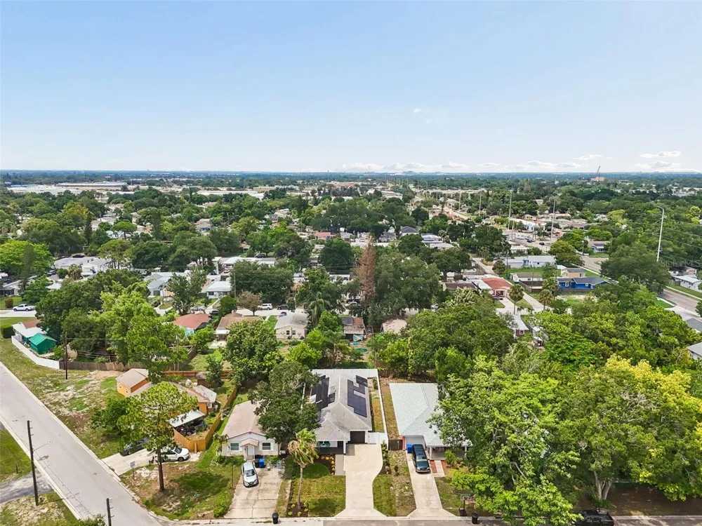 2853 35TH AVENUE St Petersburg, FL 33713