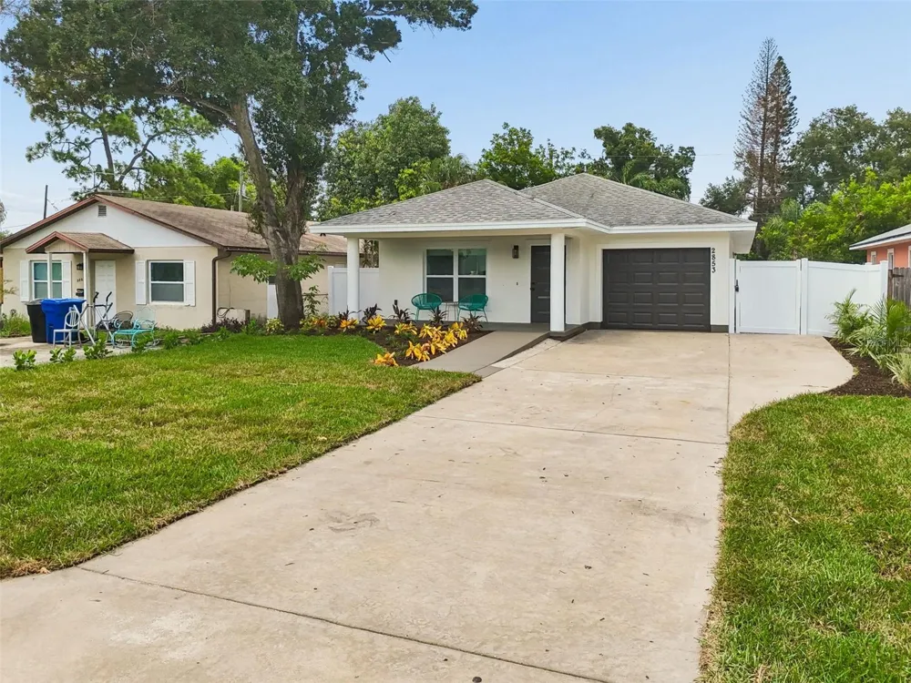 2853 35TH AVENUE St Petersburg, FL 33713