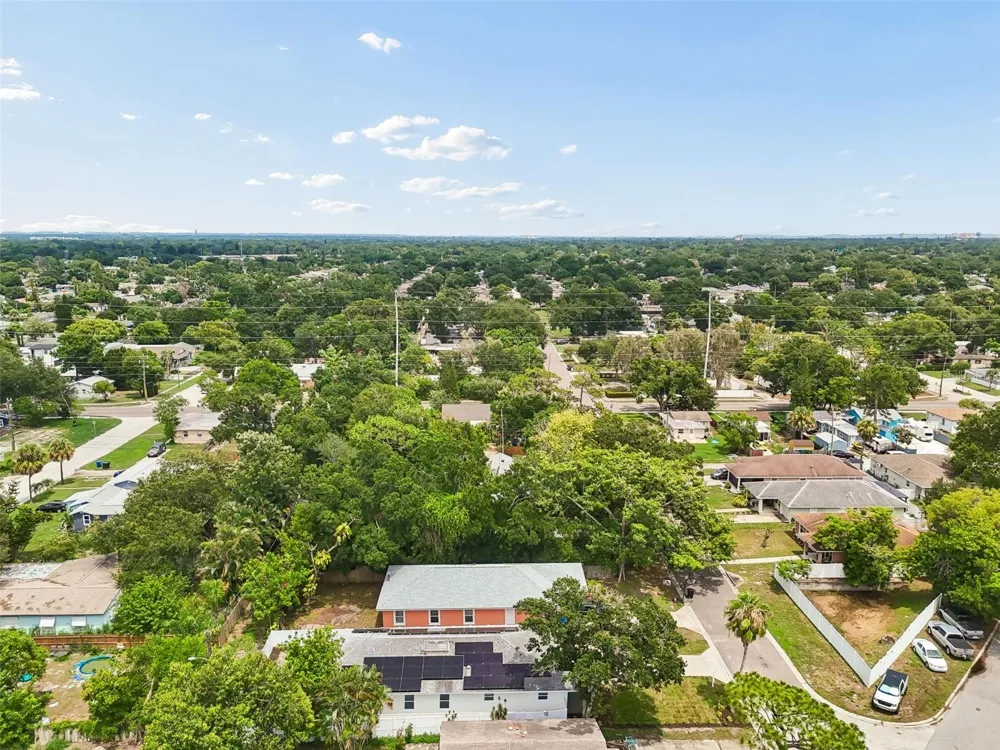 2853 35TH AVENUE St Petersburg, FL 33713