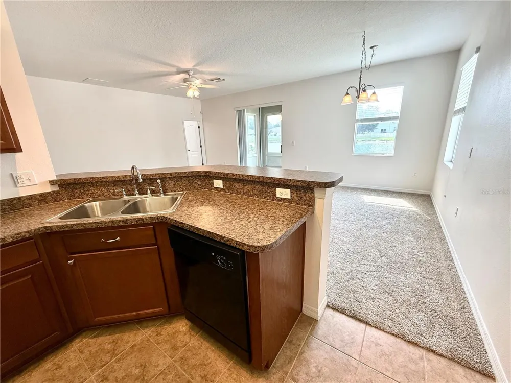 2616 WALDEN WOODS DRIVE Plant City, FL 33566
