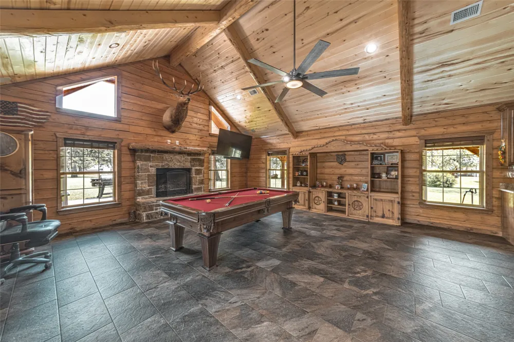 24087 S Fm 4 Lipan, TX 76462