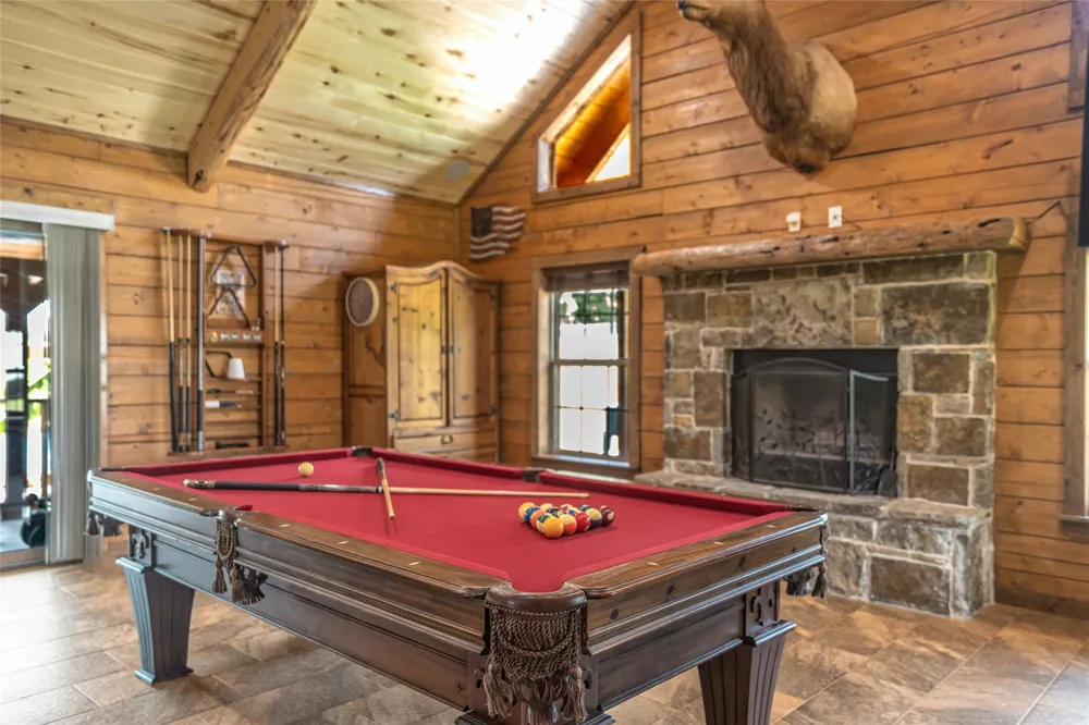 24087 S Fm 4 Lipan, TX 76462